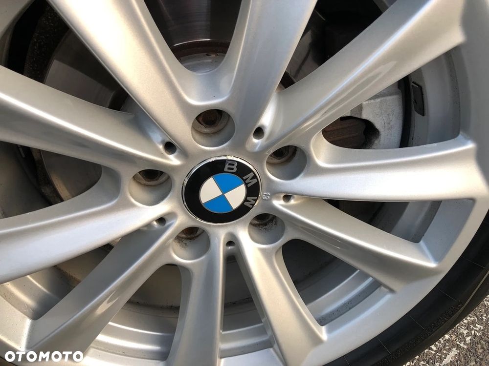 BMW Seria 5 520d - 29