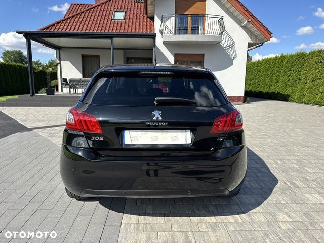 Peugeot 308 - 6