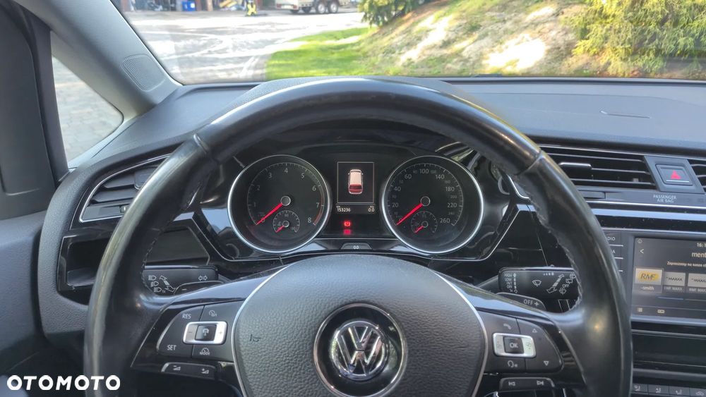 Volkswagen Touran 1.8 TSI BMT Highline DSG - 9