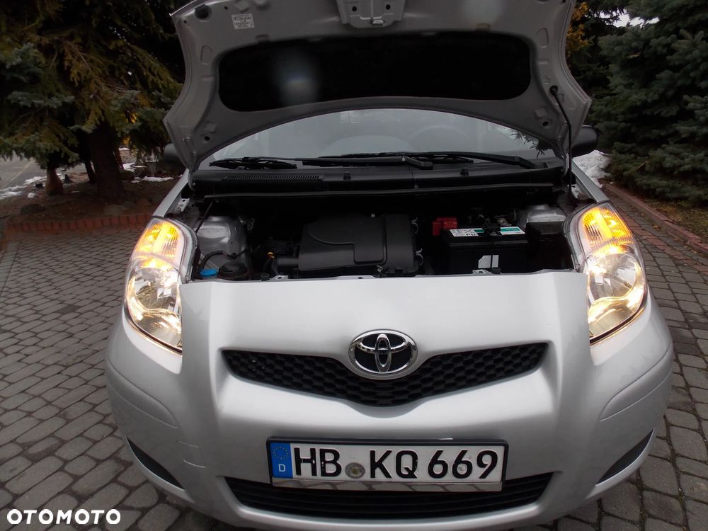 Toyota Yaris 1.0 VVT-i Sol - 26