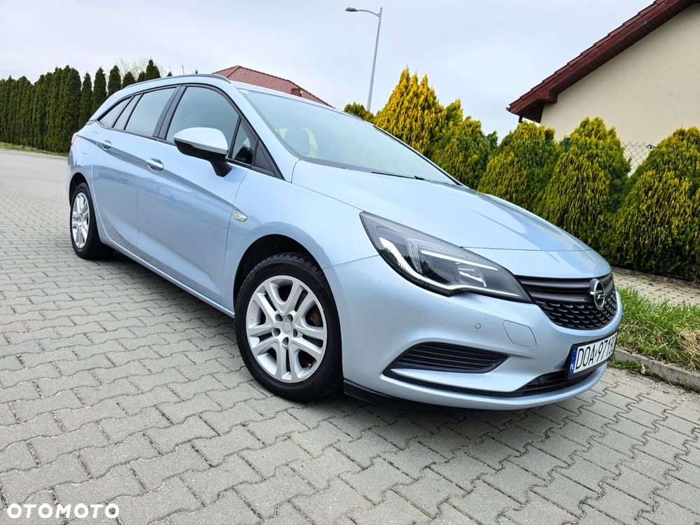 Opel Astra 1.0 T Essentia S&S - 2