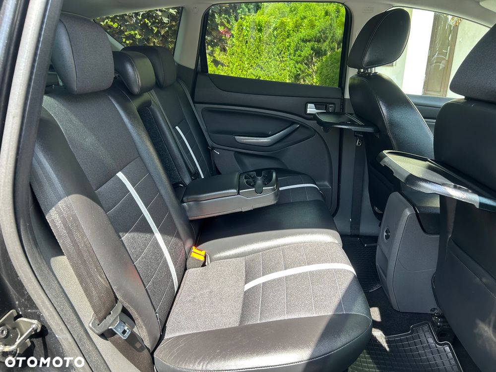 Ford Kuga 2.0 TDCi Titanium - 25