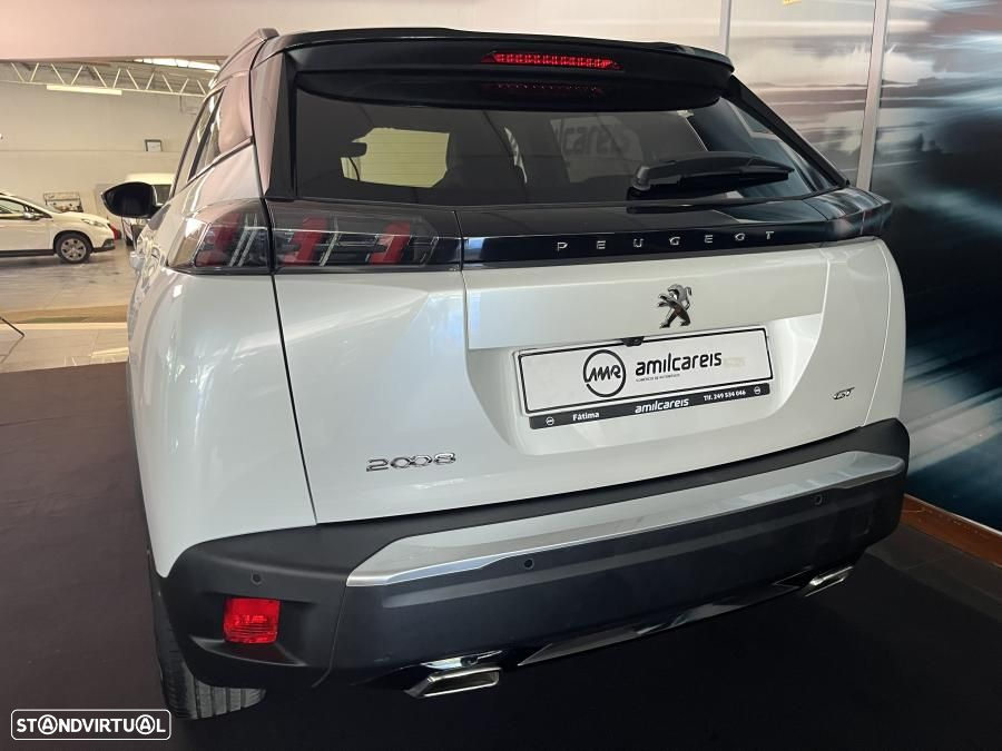 Peugeot 2008 1.2 PureTech GT - 11