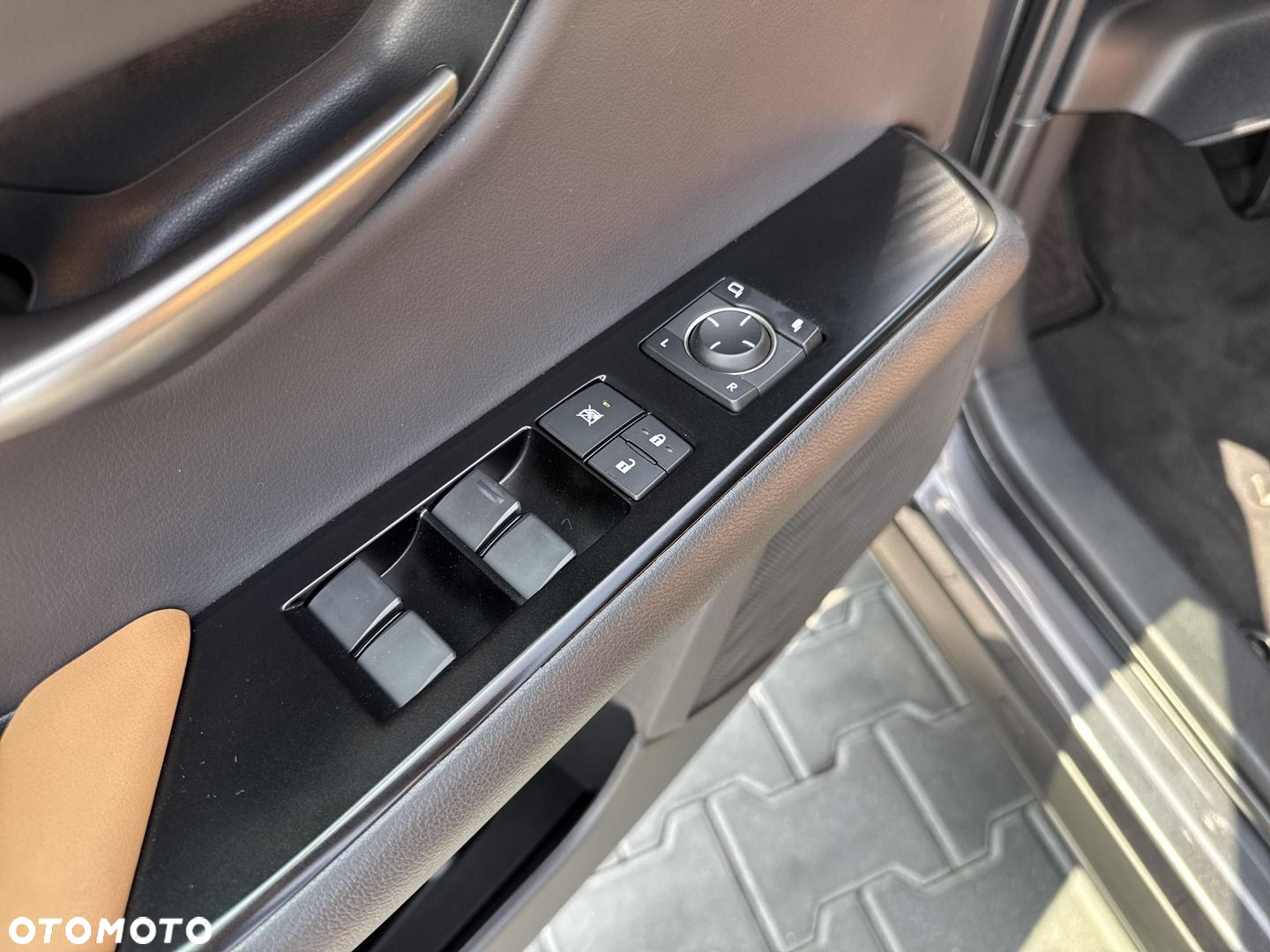 Lexus UX - 20