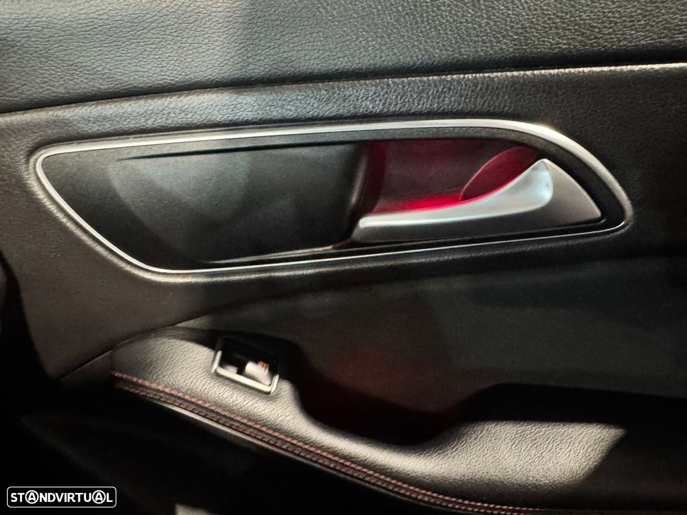 Mercedes-Benz CLA 45 AMG 4-Matic - 25
