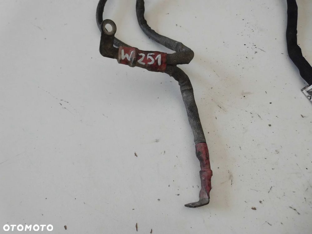 WIĄZKA INSTALACJA PRZEWÓD KABEL ROZRUSZNIKA MERCEDES R W251 3.0CDI ORYGINAŁ - 2