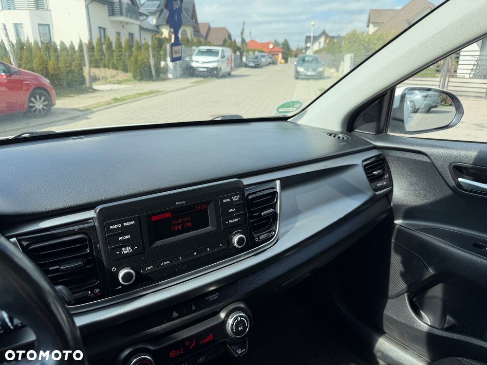 Kia Rio 1.2 Business Line - 21