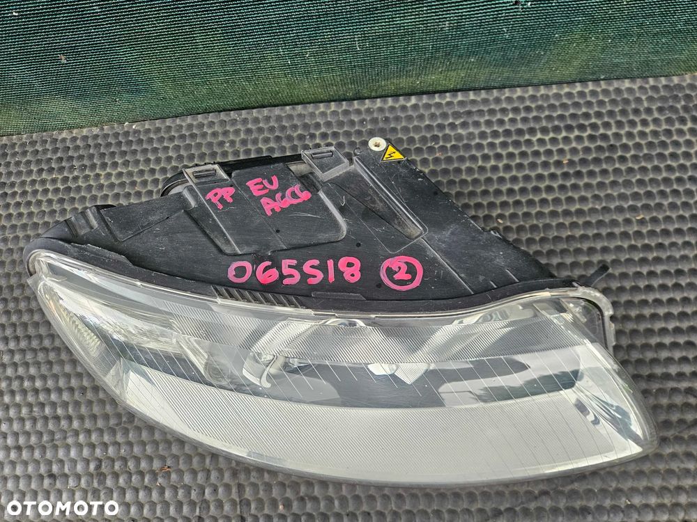 Reflektor Lampa Przetwornica Xenon Przód Przednia PRAWA Europa Audi A6 C6 - 7