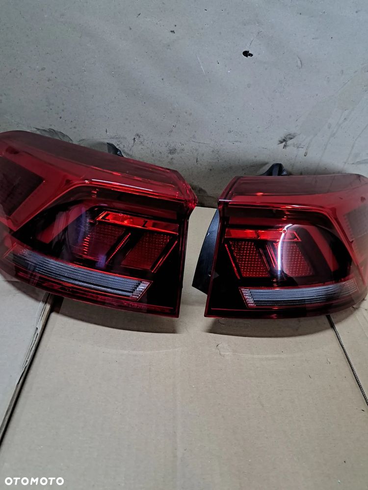Volkswagen t-roc lift lampa lewy tył prawy tyl karoseryjna 2GA945095D - 4