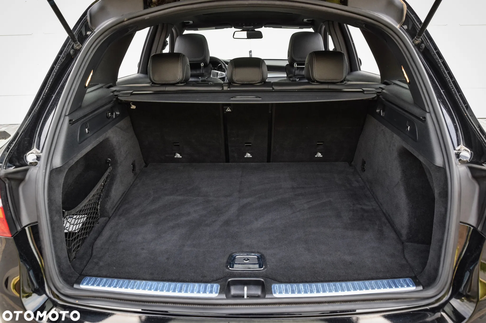 Mercedes-Benz GLC 300 4Matic 9G-TRONIC AMG Line - 39