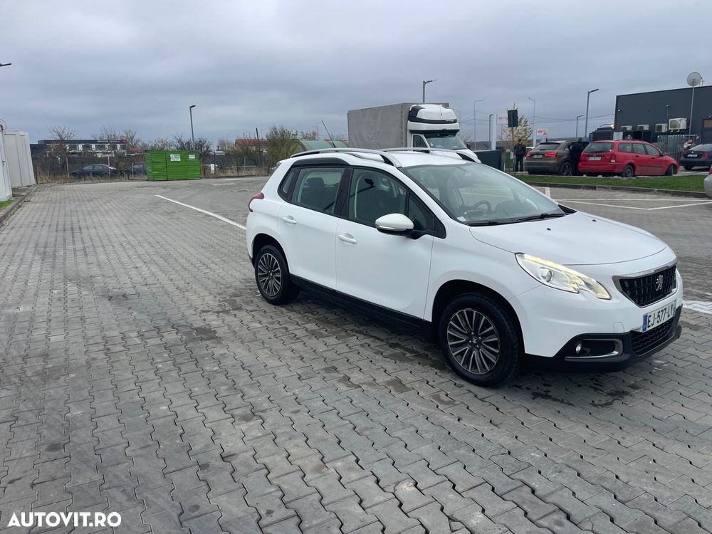 Peugeot 2008 BlueHDi 100 STOP & START Style - 3