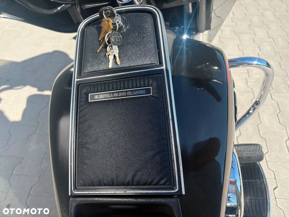 Harley-Davidson FLH Electra Glide - 12