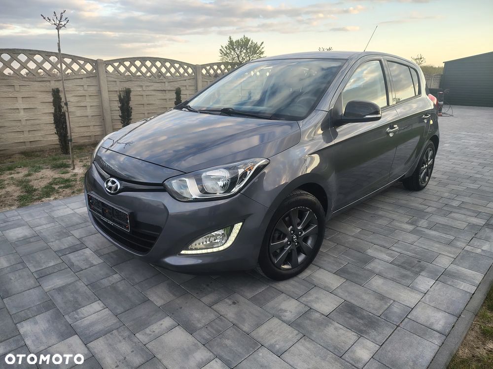 Hyundai i20 1.2 Fifa World Cup Edition - 1