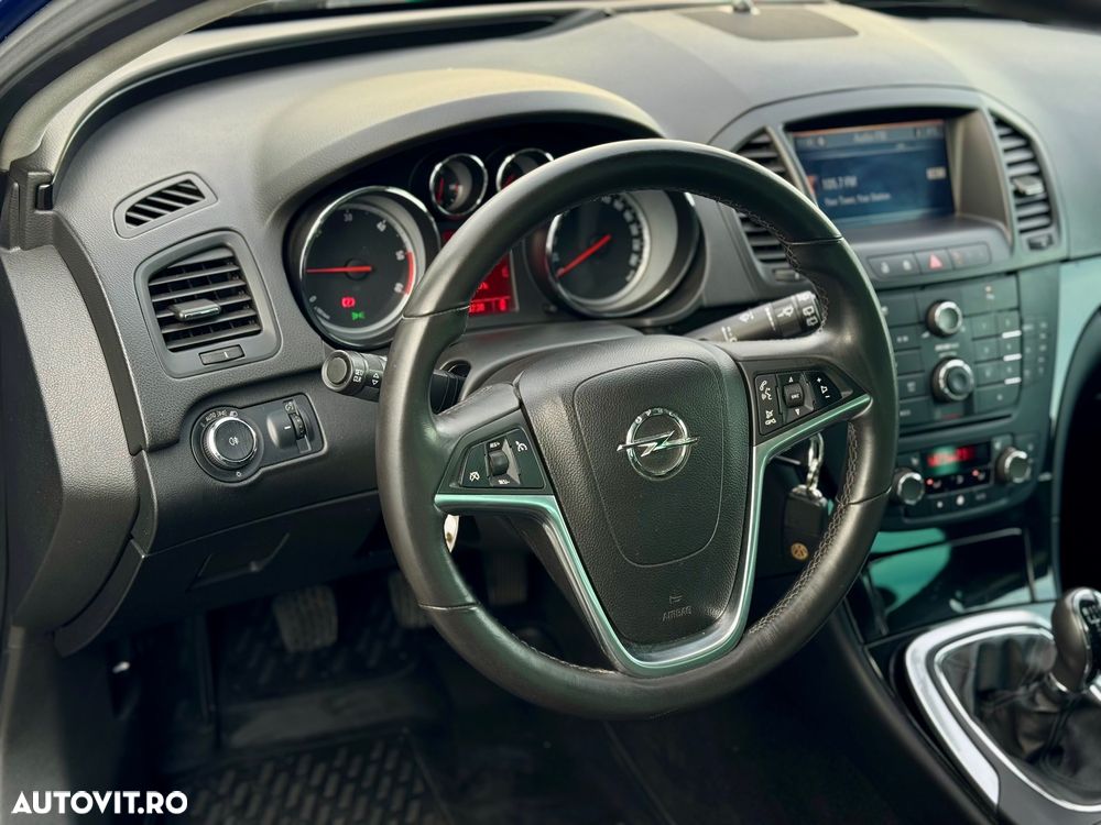 Opel Insignia 2.0 CDTI Sports Tourer Edition - 25