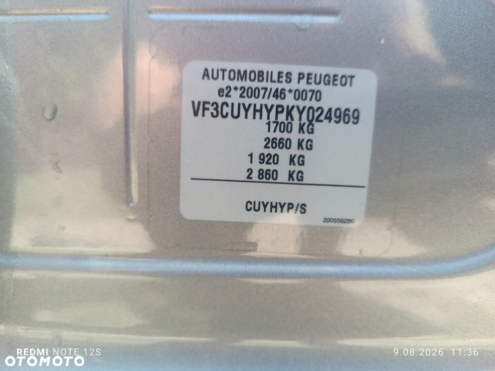 Peugeot 2008 1.5 BlueHDi Allure S&S - 16