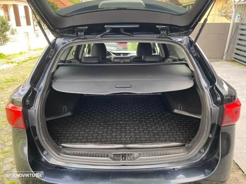 Toyota Avensis Touring Sports 1.6 D-4D Luxury+GPS - 5