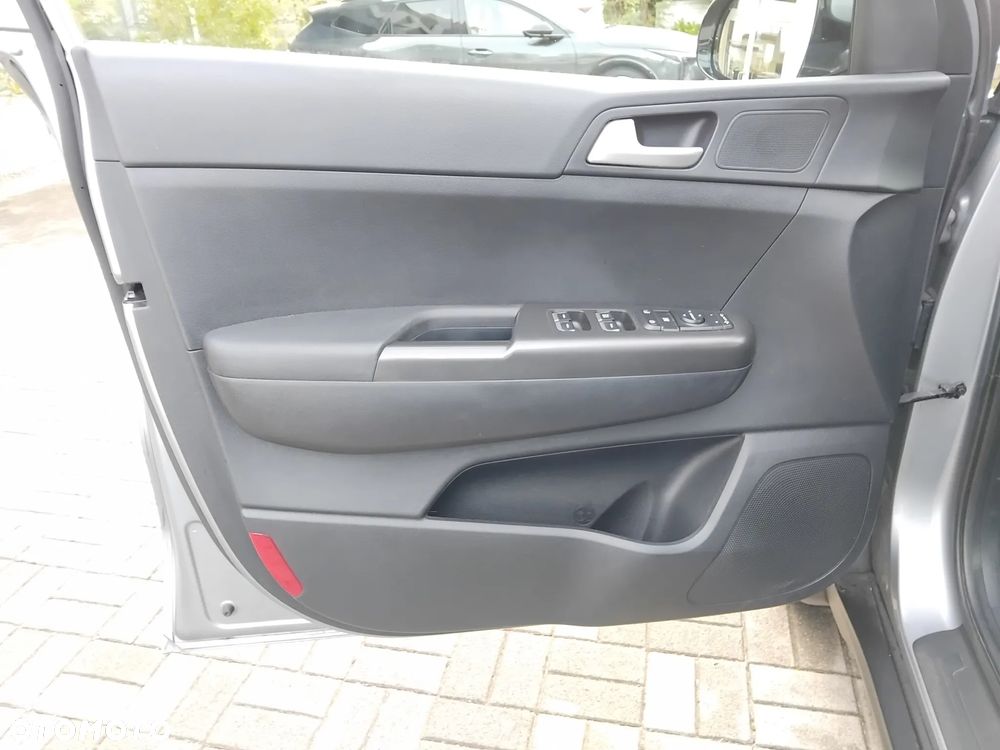 Kia Sportage 1.6 GDI M 2WD - 17