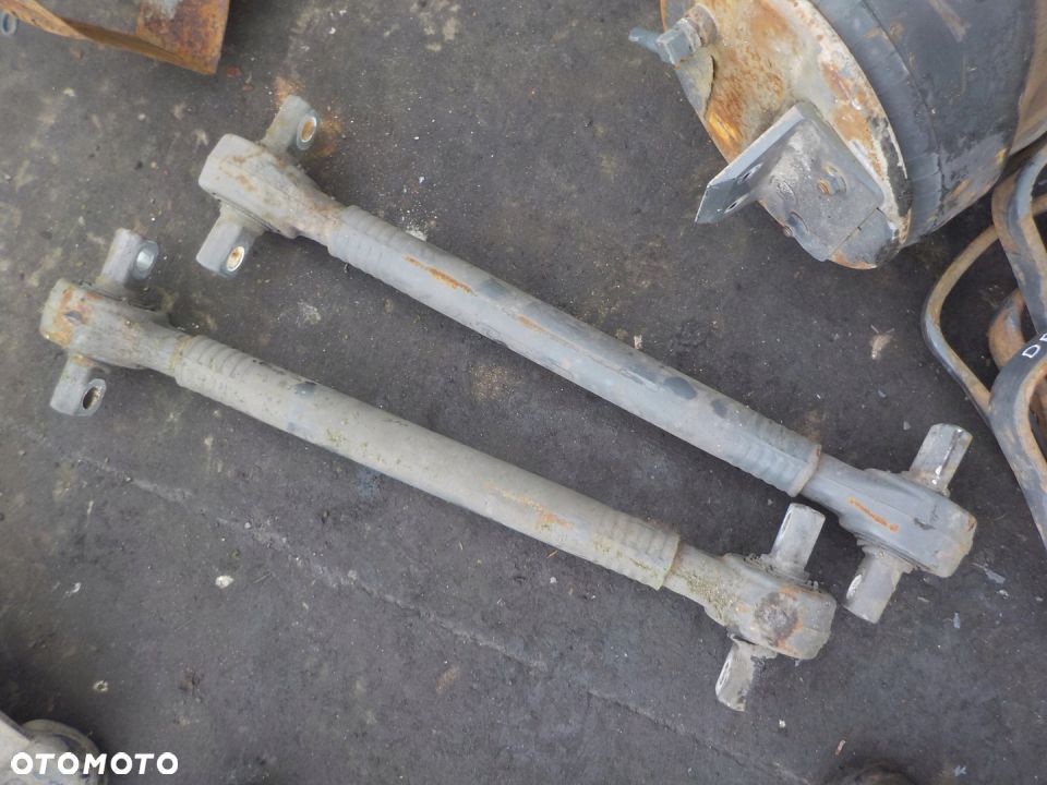 DAF 105 DRĄŻEK REAKCYJNY