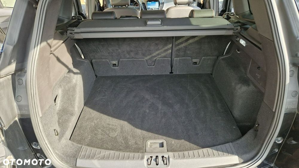 Ford Kuga - 12