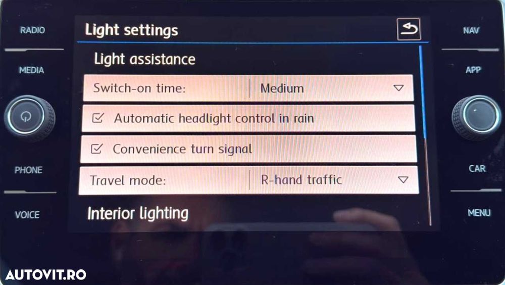 Volkswagen Passat - 36