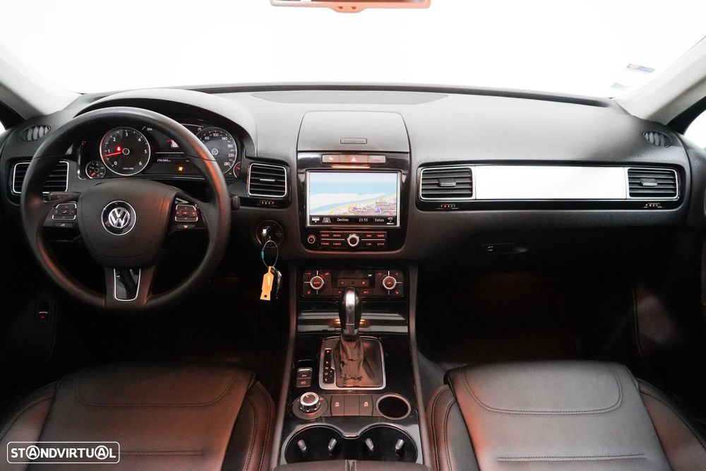 VW Touareg 3.0 TDI V6 Tiptronic - 6