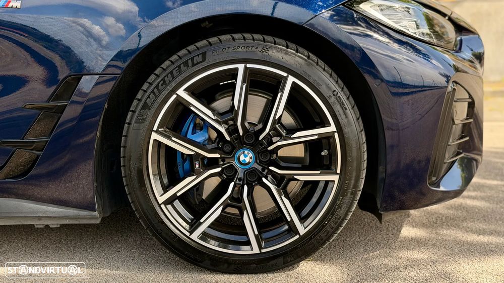 BMW i4 M50 - 11