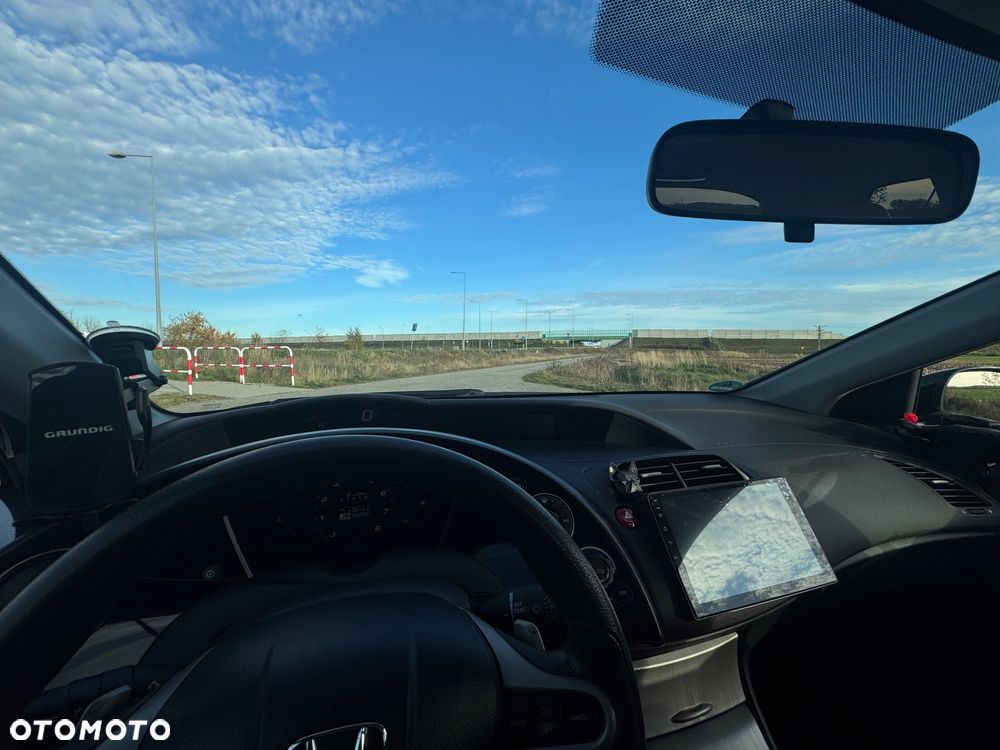 Honda Civic 1.8 Comfort - 21