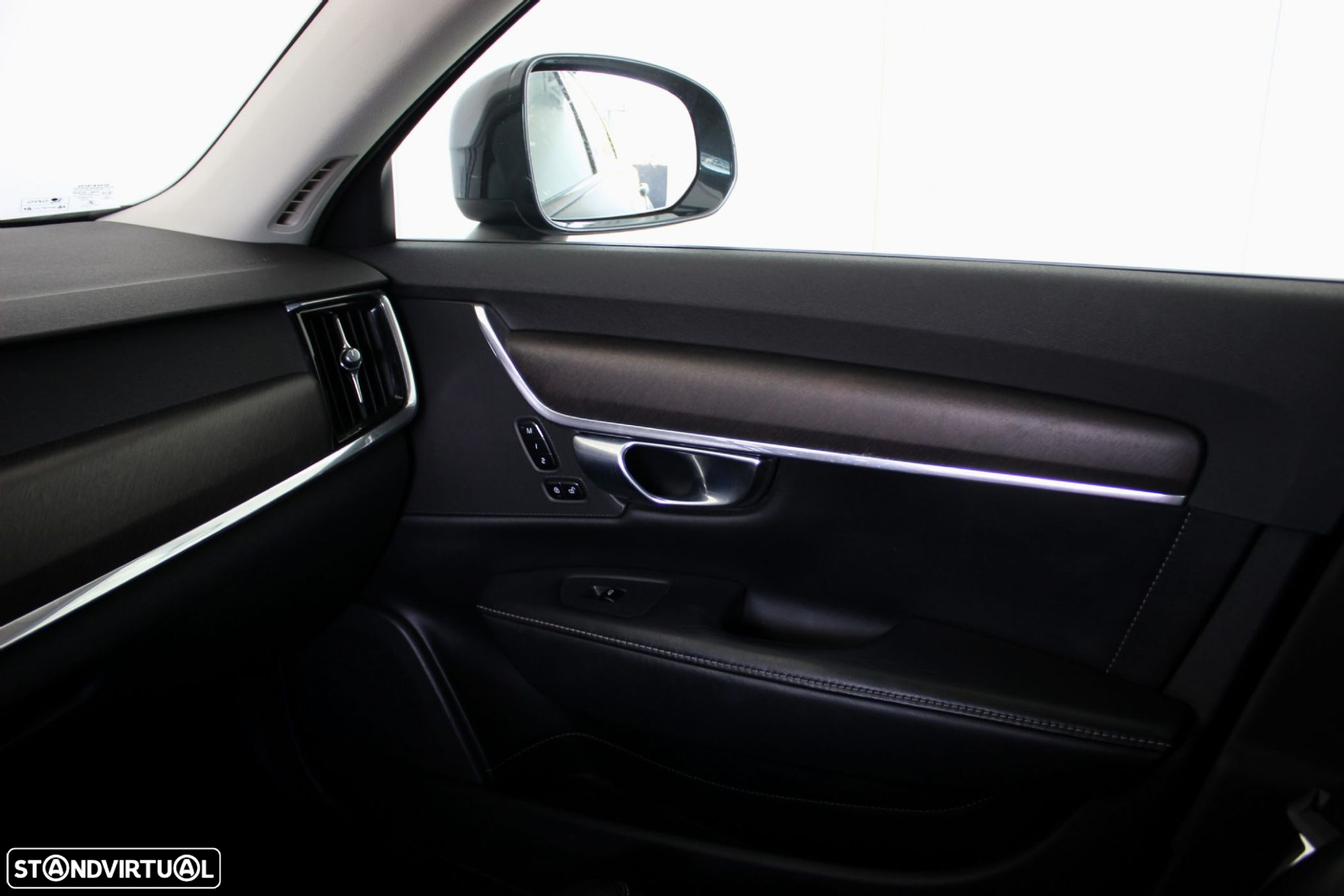Volvo V90 Cross Country 2.0 D4 AWD Geartronic - 37