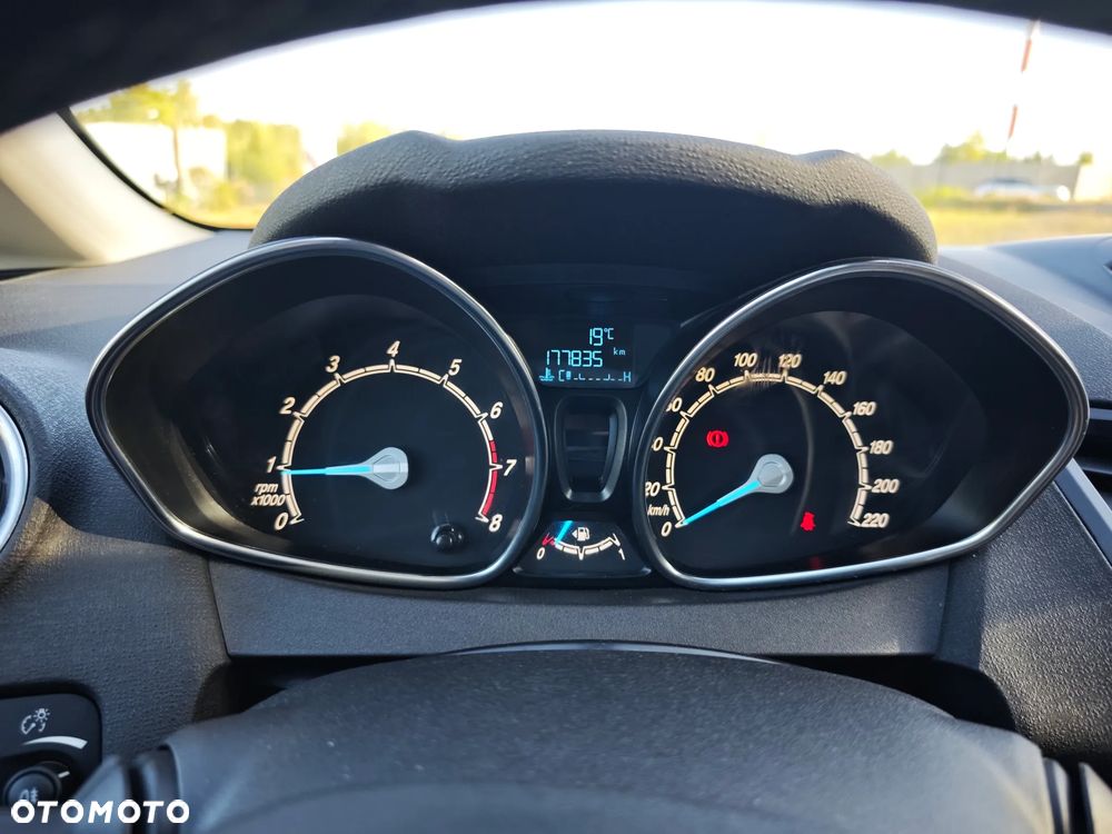 Ford Fiesta 1.0 EcoBoost Titanium EU6 - 9