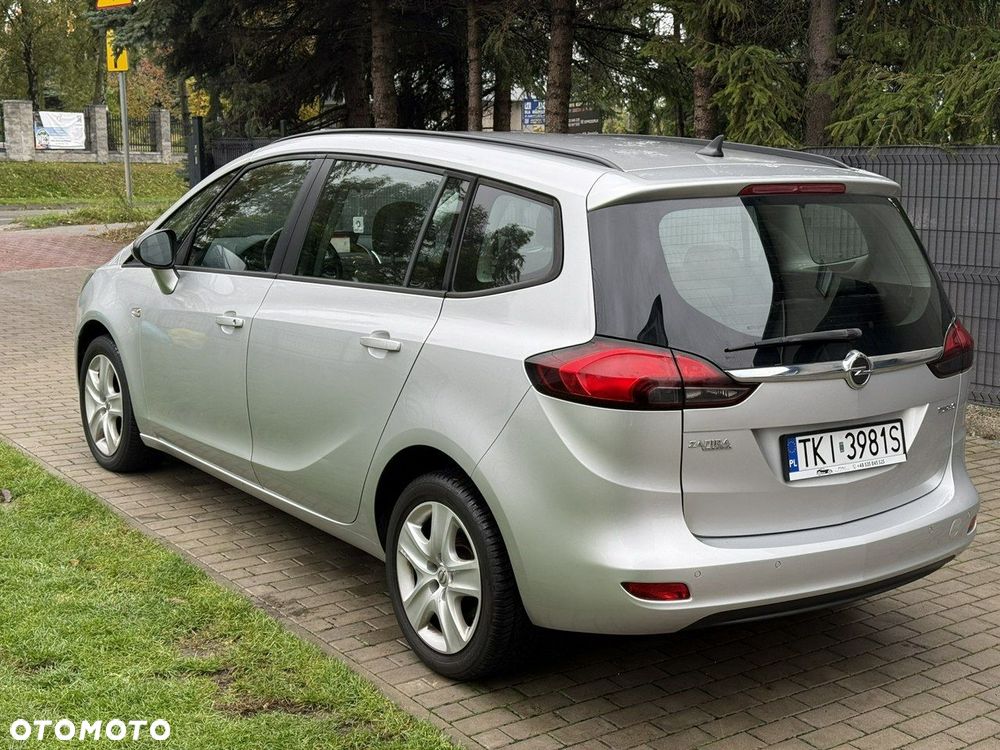 Opel Zafira - 4