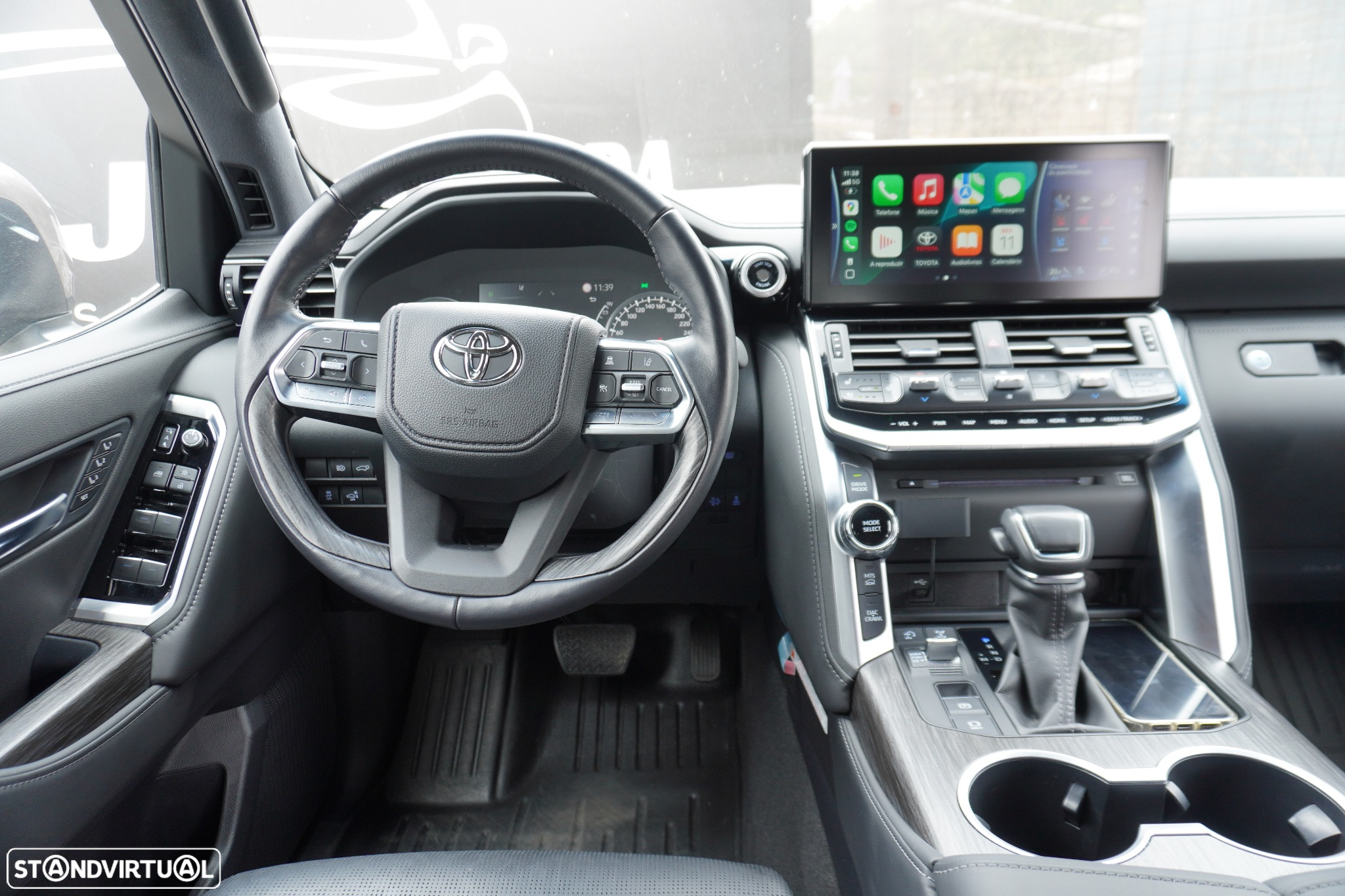Toyota Land Cruiser - 12