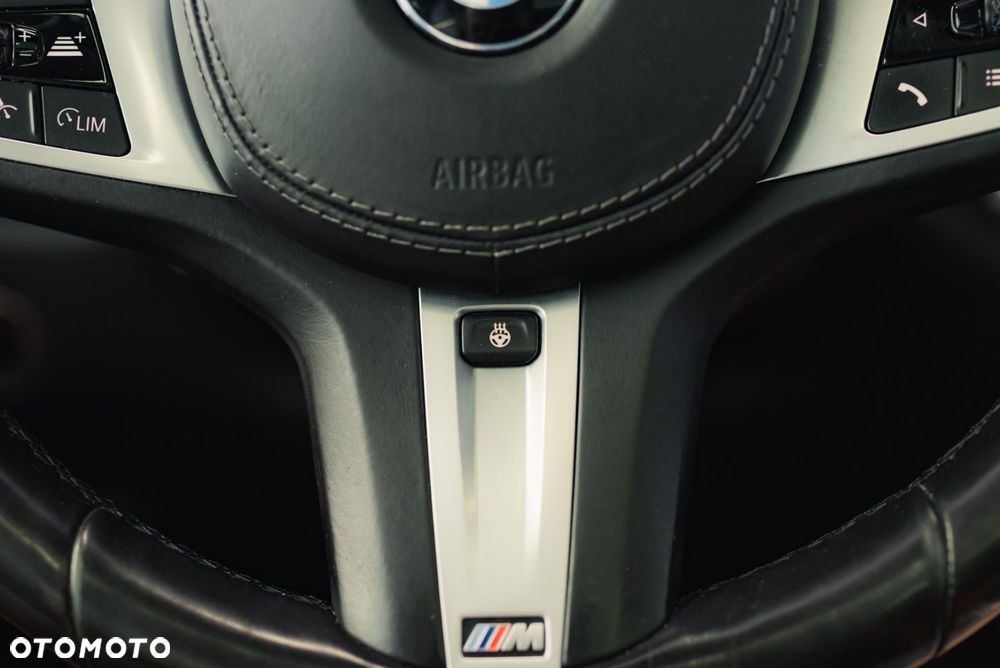 BMW X7 M50i sport - 29