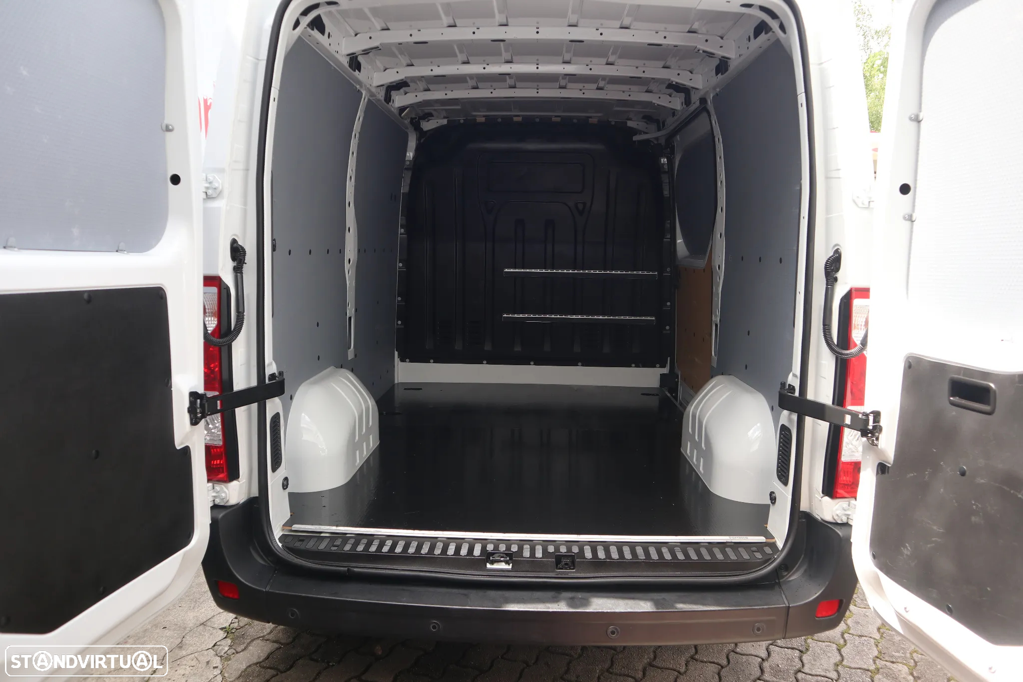 Renault Master 2.3 dCi 145 L1H1 - 6