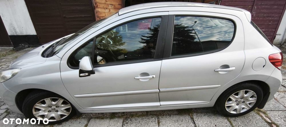 Peugeot 207 - 7