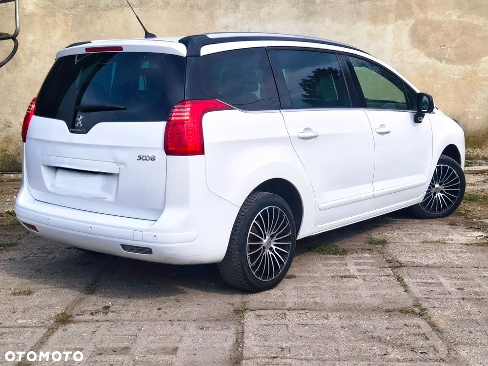 Peugeot 5008 - 18
