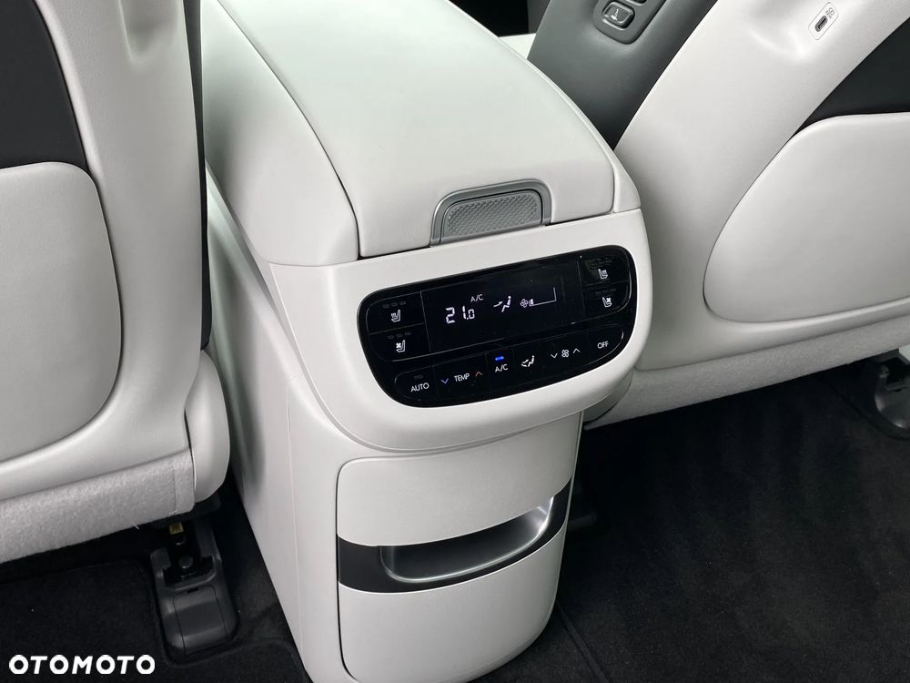 Hyundai IONIQ 9 110kWh Calligraphy AWD - 24