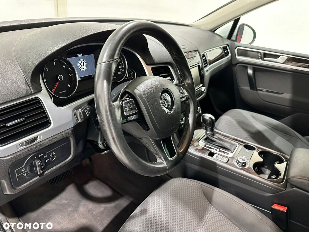 Volkswagen Touareg - 25