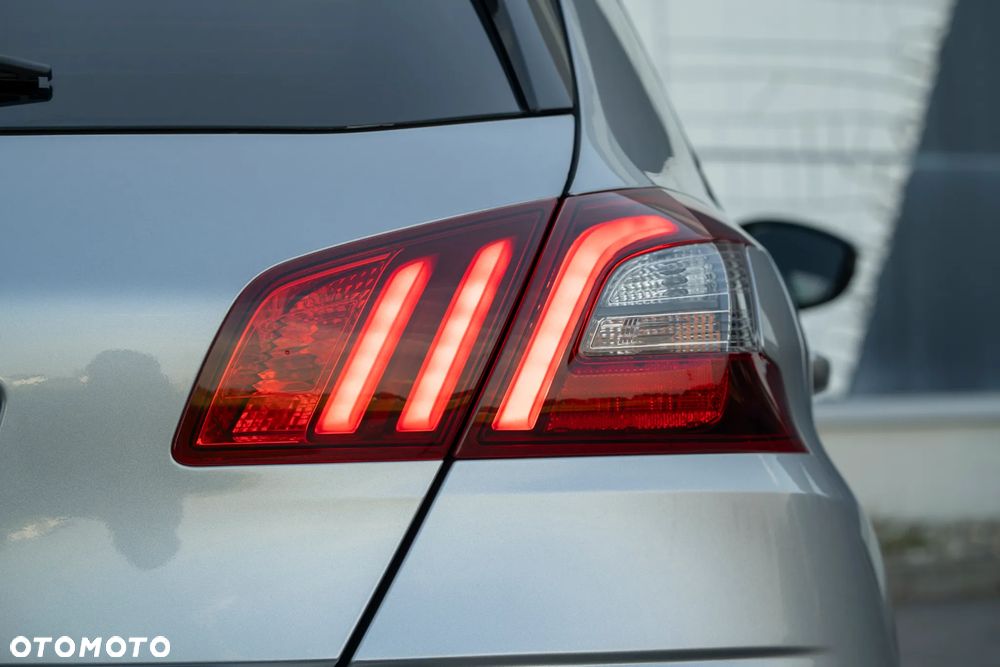 Peugeot 308 1.2 PureTech GPF Active S&S - 5