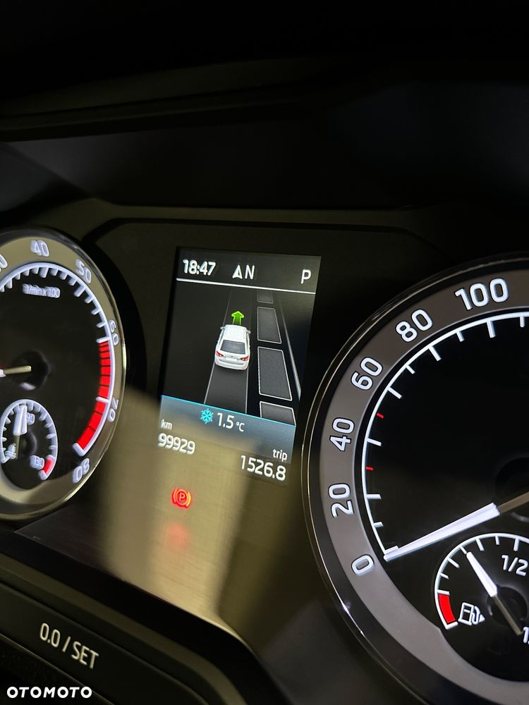 Skoda Superb 2.0 TSI 4x4 L&K DSG - 25