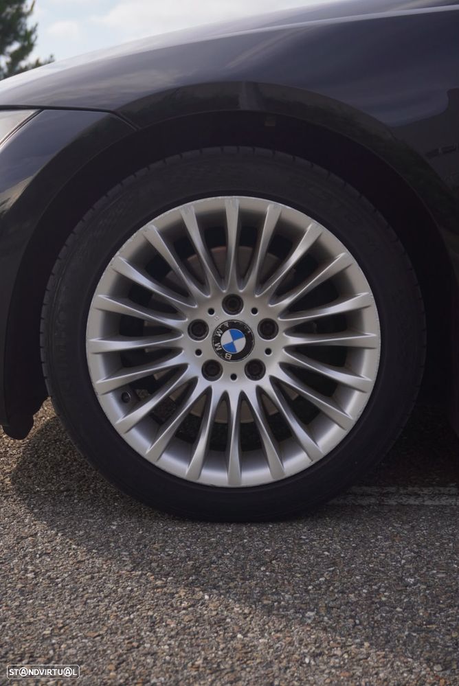 BMW 320 d Coupe - 4