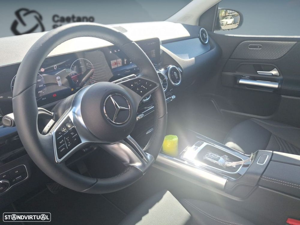 Mercedes-Benz B 180 d - 16