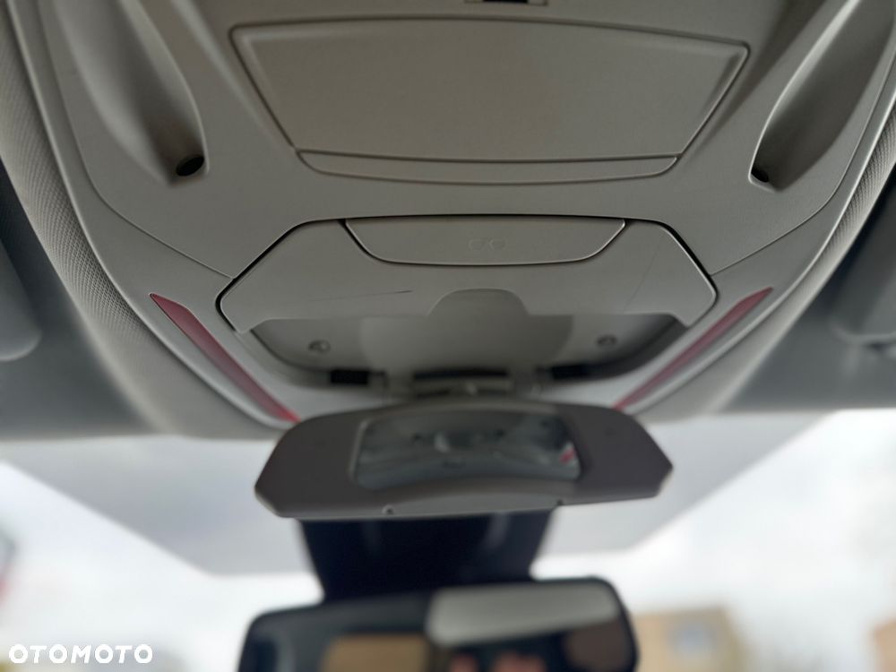 Ford Grand C-MAX 1.6 EcoBoost Start-Stop-System Titanium - 19