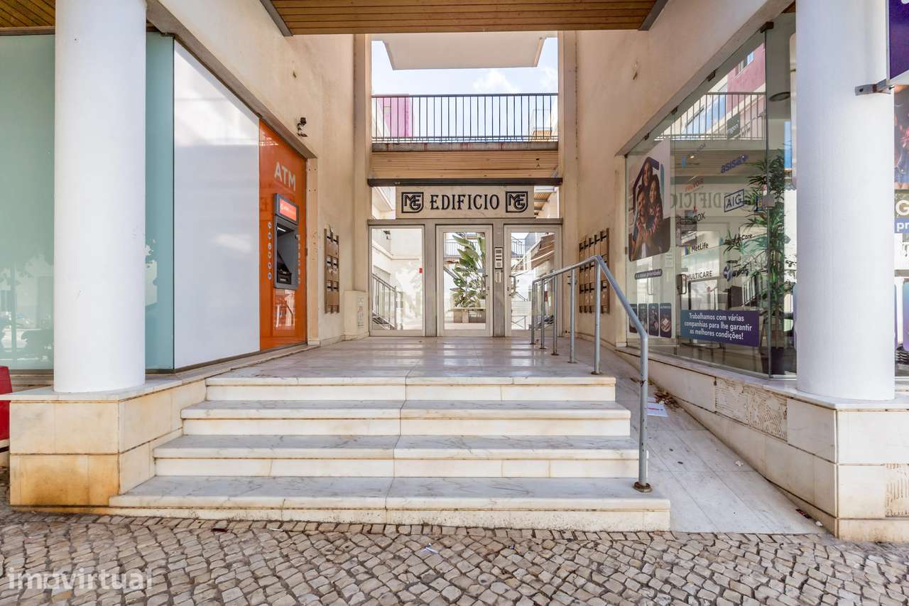 Apartamento T2 com Garagem e Arrecadação | Guia, Albufeira - Grande imagem: 2/21