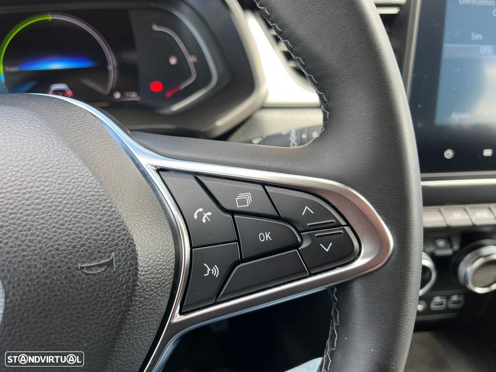 Renault Captur 1.6 E-Tech Full Hybrid Evolution - 22