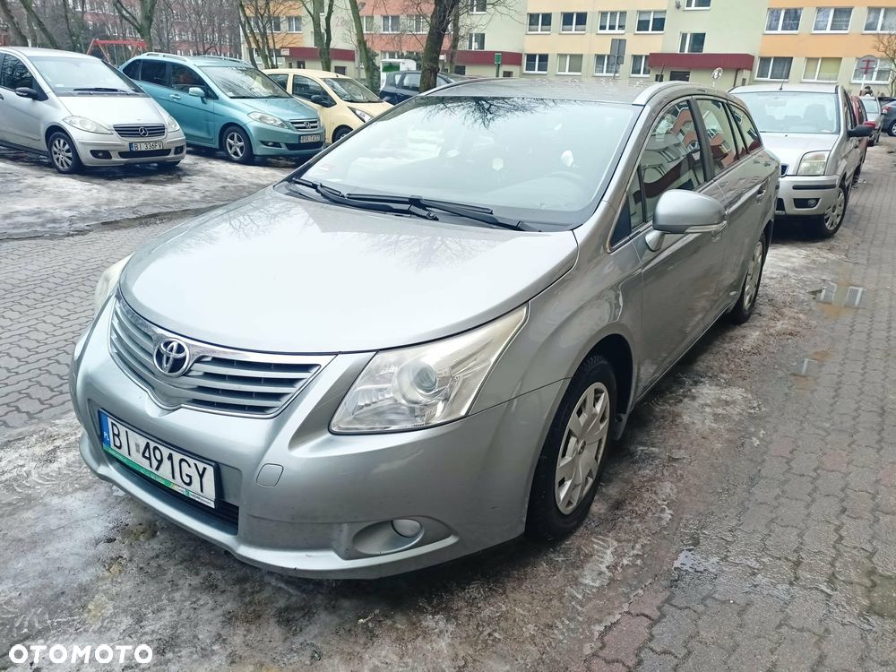 Toyota Avensis 2.0 D-4D - 1
