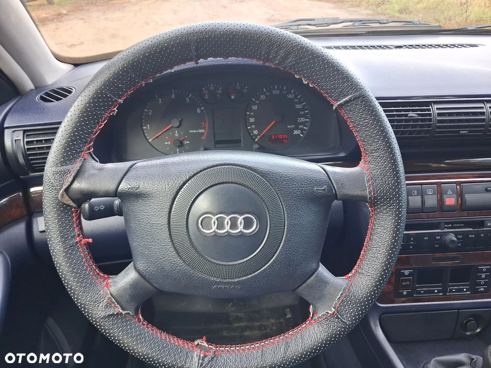 Audi A4 Limousine 1.8 - 12