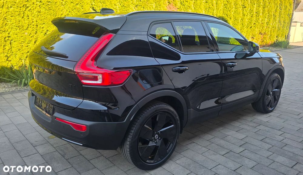 Volvo XC 40 B4 Plus Black Edition - 7
