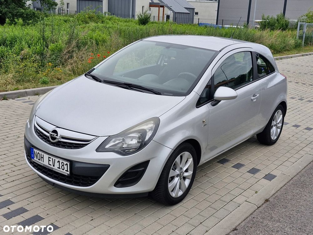 Opel Corsa 1.4 16V Innovation - 10