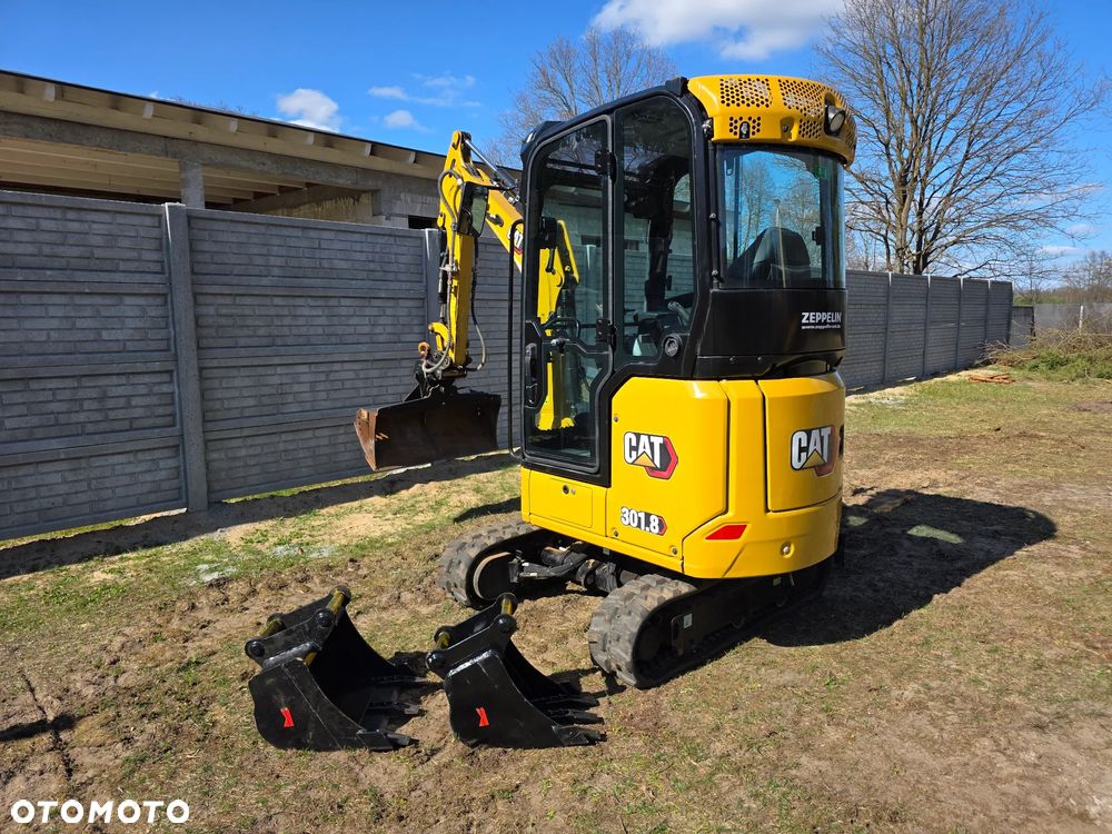Caterpillar 301.8 (500 mth) jak nowa! 2023 ROK / 3 łyżki / rozsuwane podwozie - 17