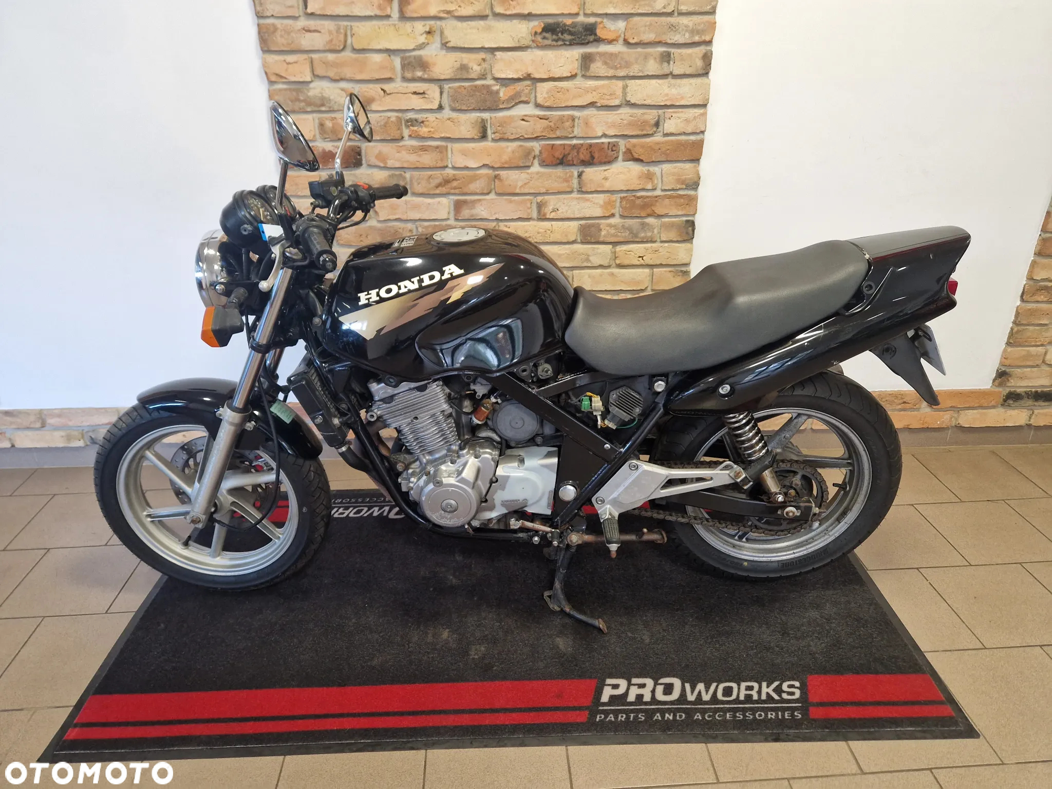 Honda CB - 10